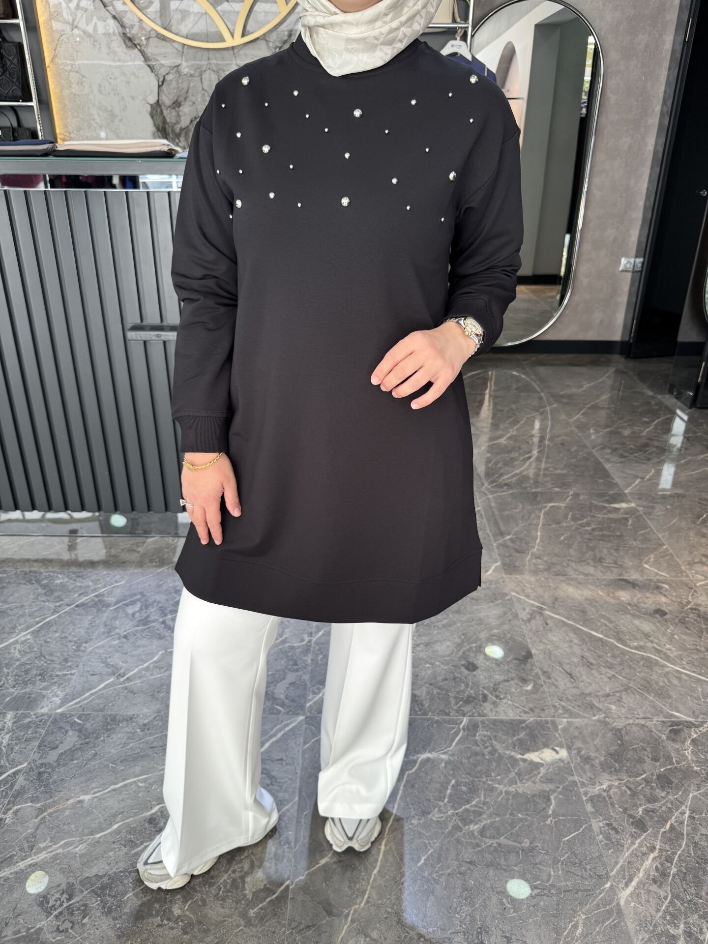 BONCUK İŞLEMELİ PAMUKLU SWEATSHİRT