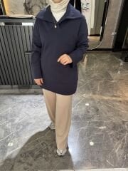 AÇIK YAKALI SPOR SWEAT