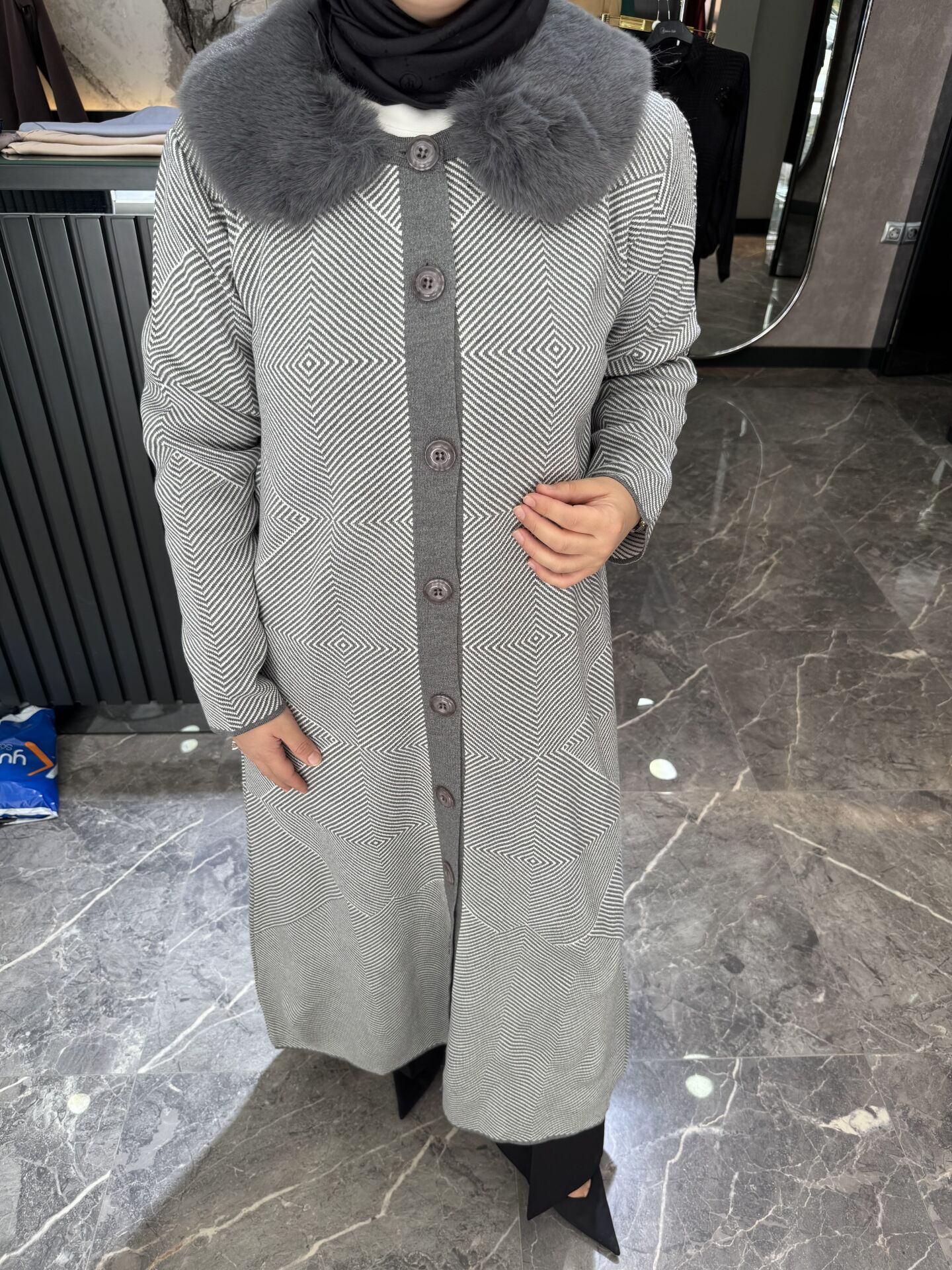 SÜSSÜ TRİKO KABAN