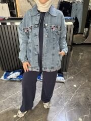 RENKLİ DÜĞME İŞLEMELİ KOT CEKET