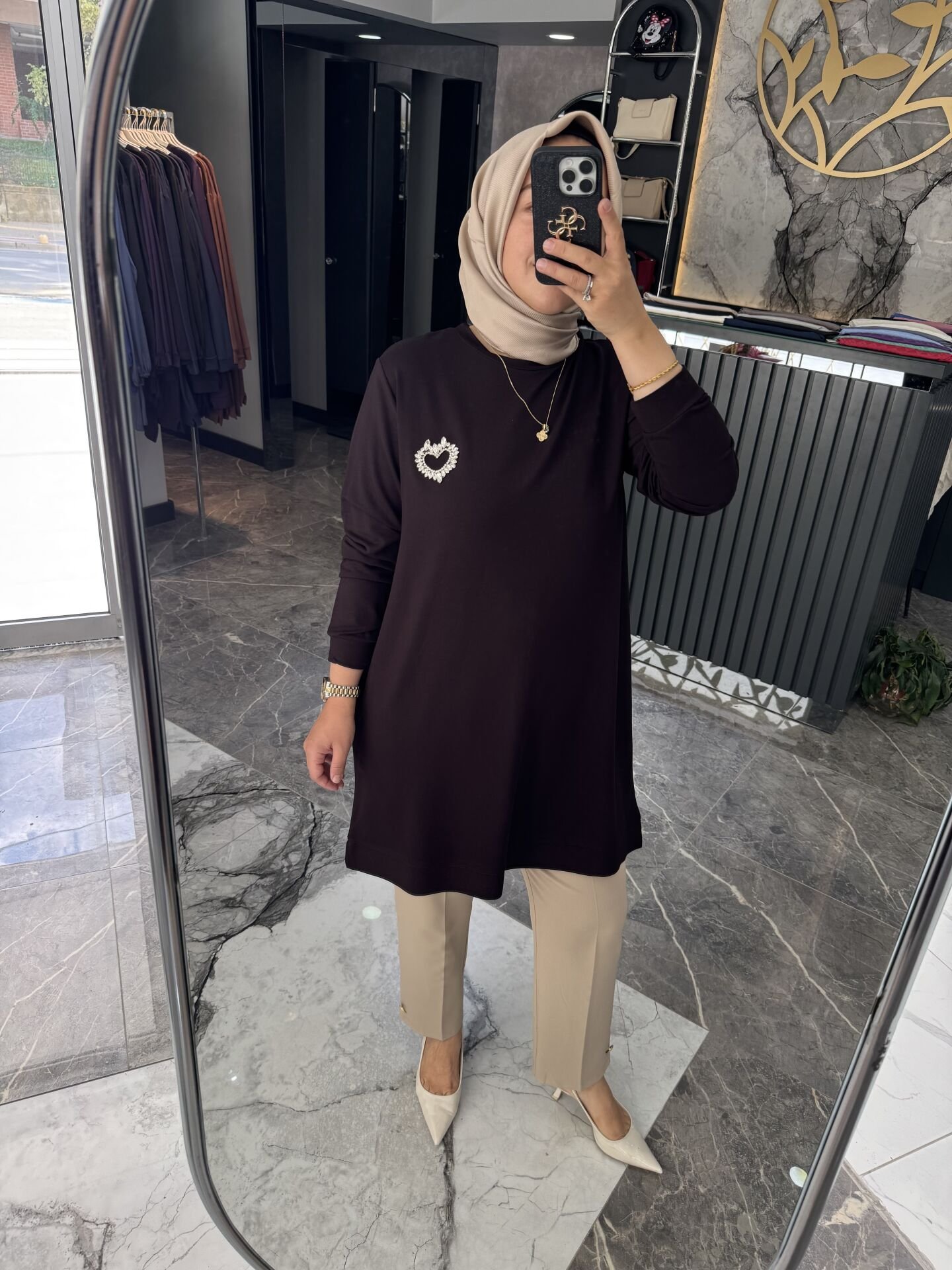 KALP TAŞ DETAY İPEK PENYE