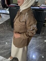 OMUZU TAŞ DETAYLI CEKET GÖMLEK