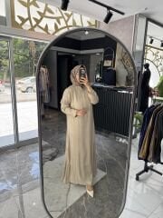 HAKİM YAKA DÜZ İPEK KUPRA ELBİSE