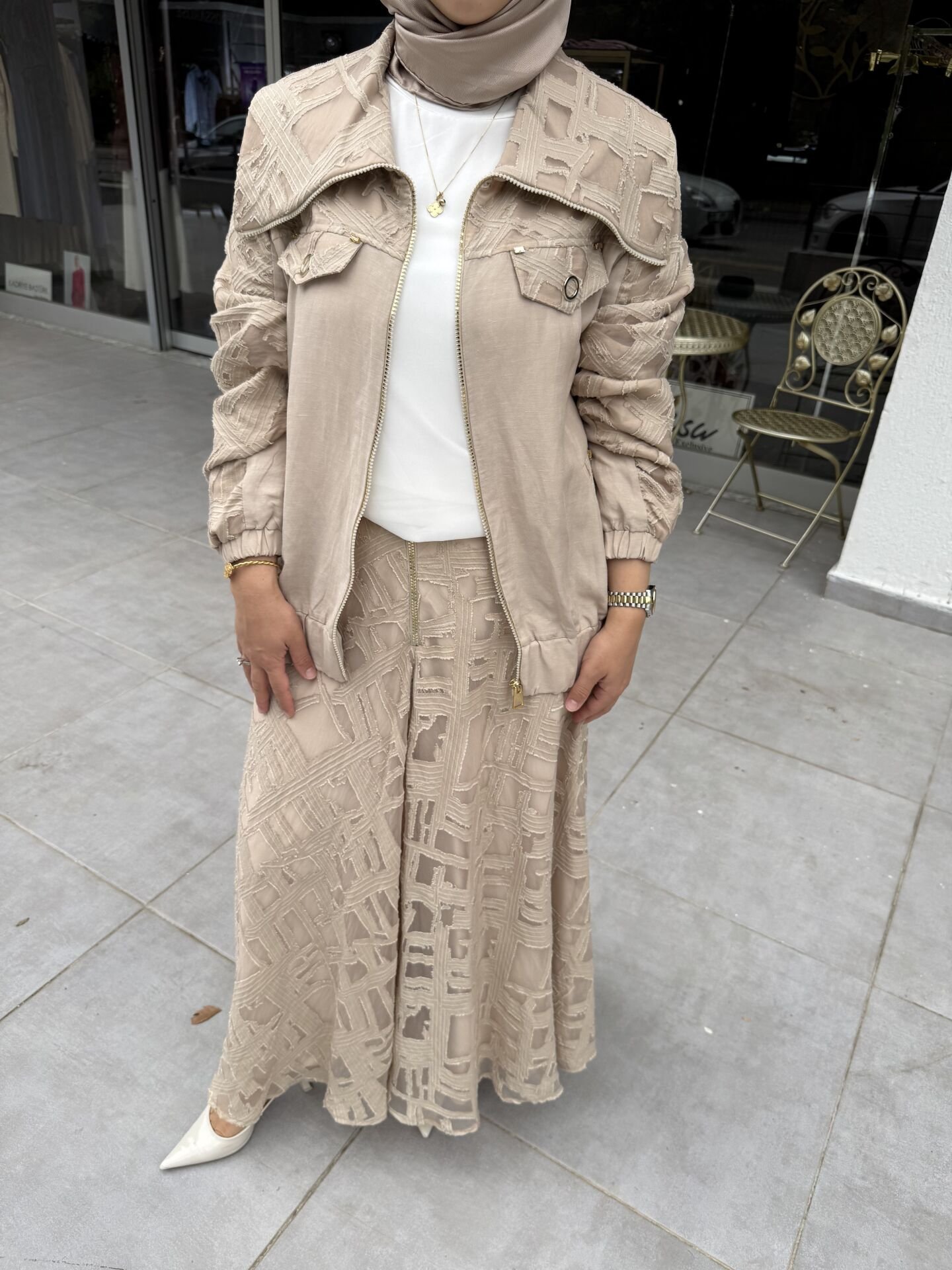 ETRUCCİ YAKMA KUMAŞ DETAY ETEKLİ TAKIM