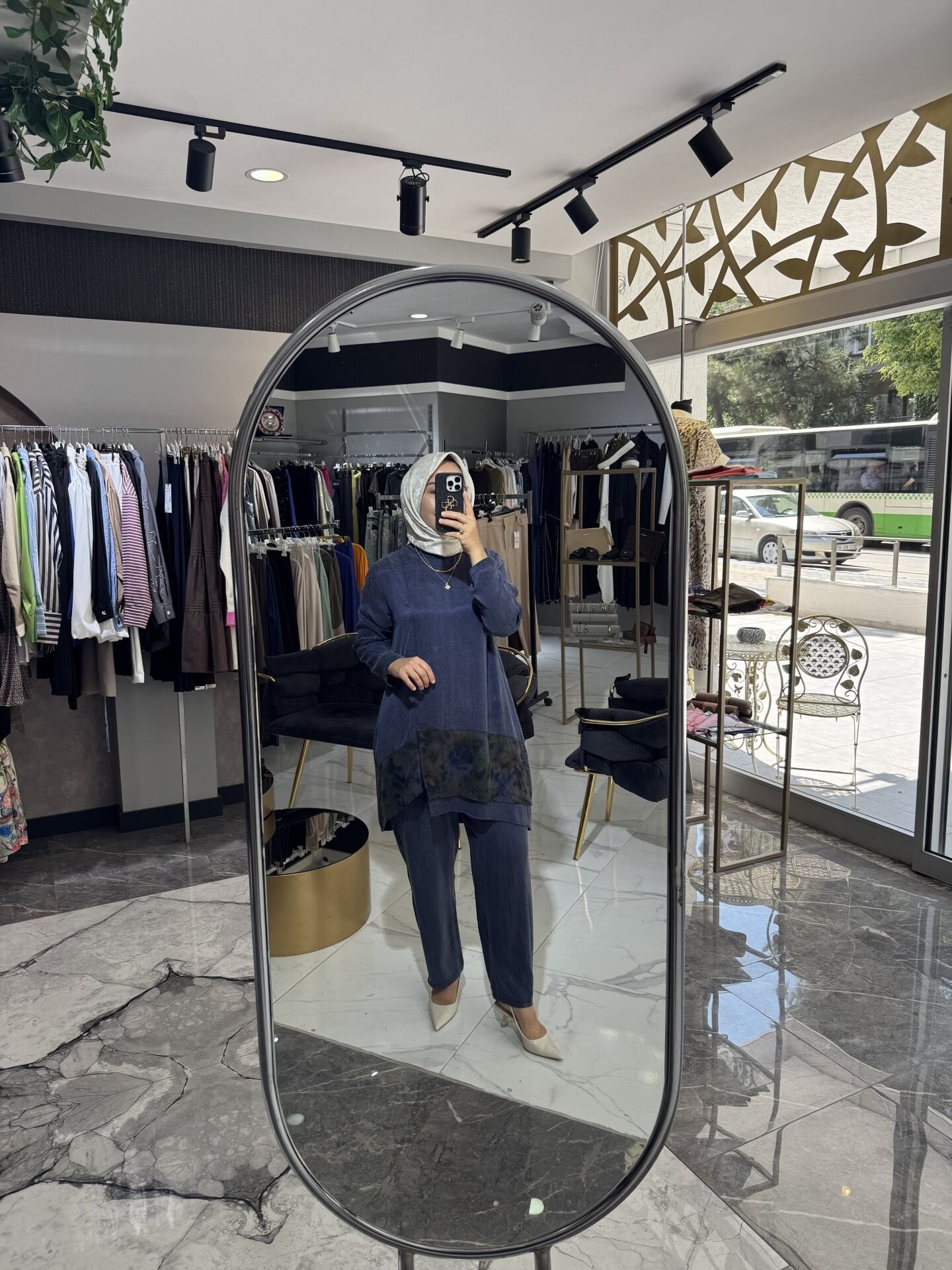 İPEK KUPRA DESENLİ PANTOLONLU TAKIM