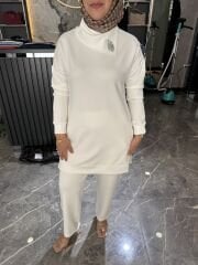 YAKASI TAŞ DETAY SPOR TAKIM